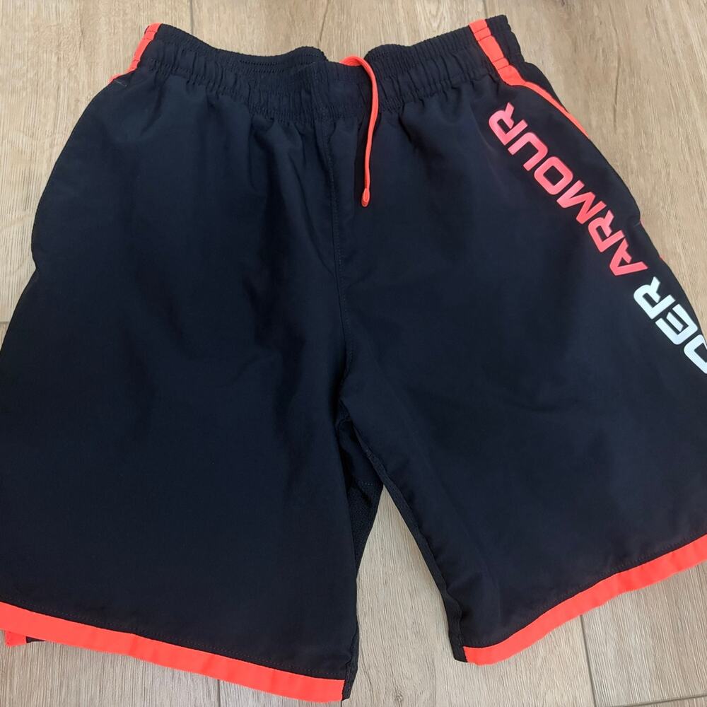 Under Armour Black & Orange Athletic Shorts - Youth Large 14/16